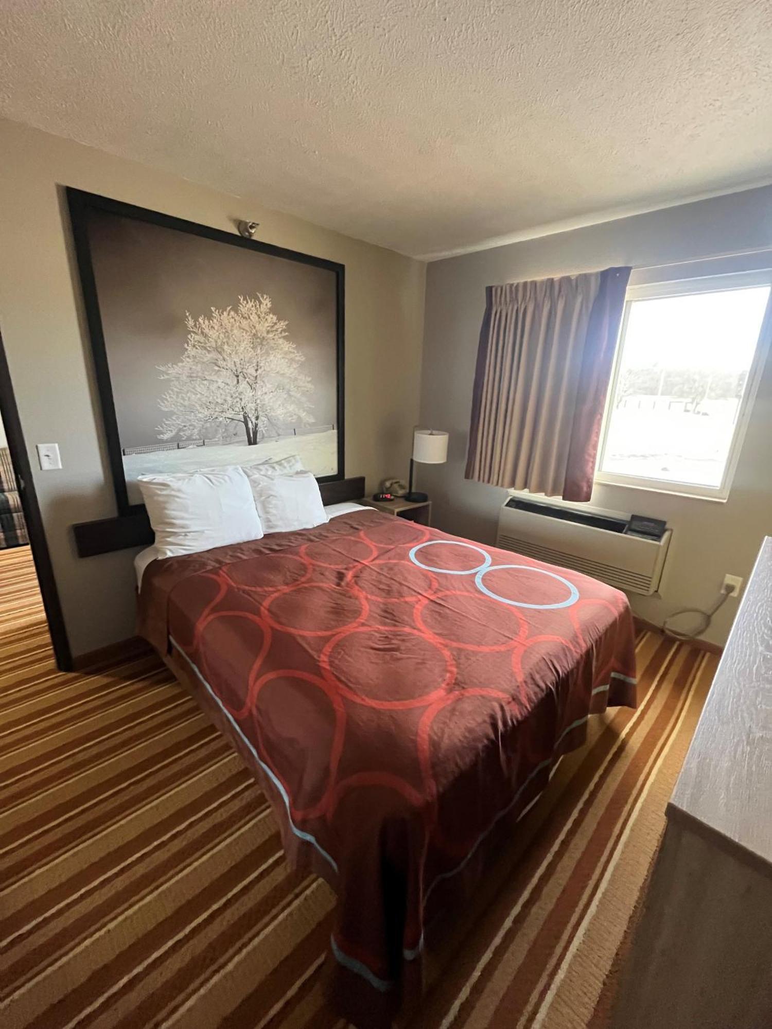 ซูเปอร์ 8 บาย วินด์แฮม แบลร์ Hotel Blair ภายนอก รูปภาพ