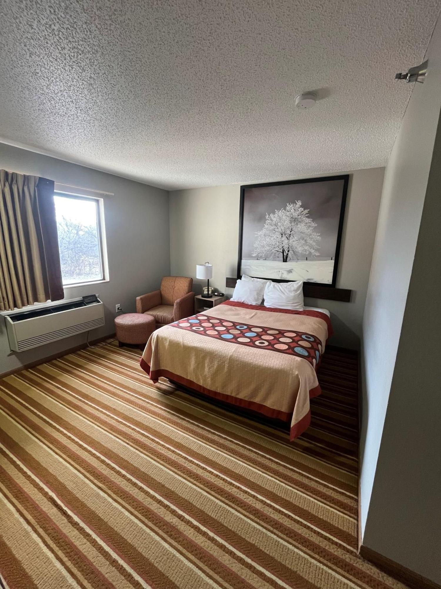 ซูเปอร์ 8 บาย วินด์แฮม แบลร์ Hotel Blair ภายนอก รูปภาพ