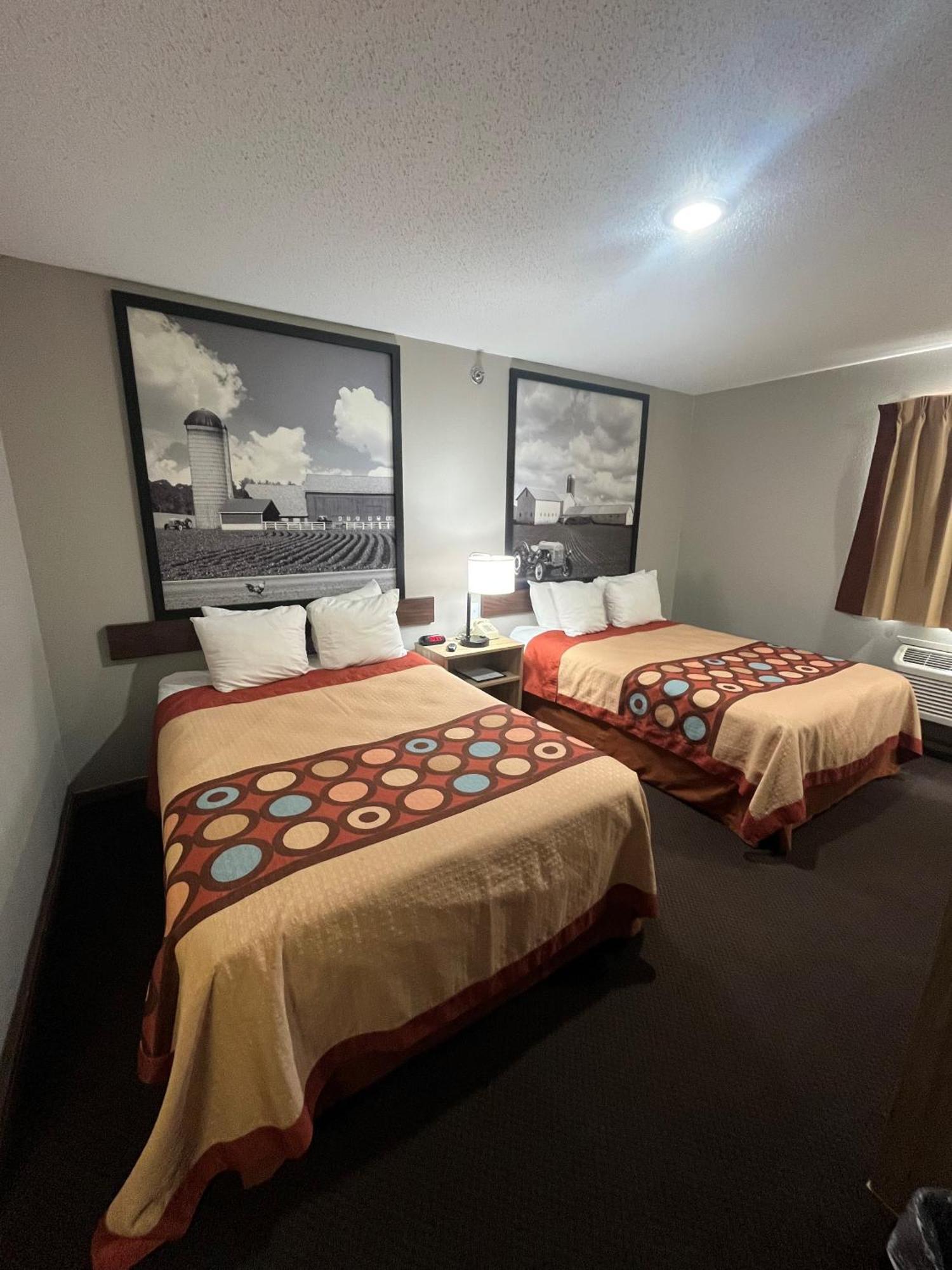 ซูเปอร์ 8 บาย วินด์แฮม แบลร์ Hotel Blair ภายนอก รูปภาพ