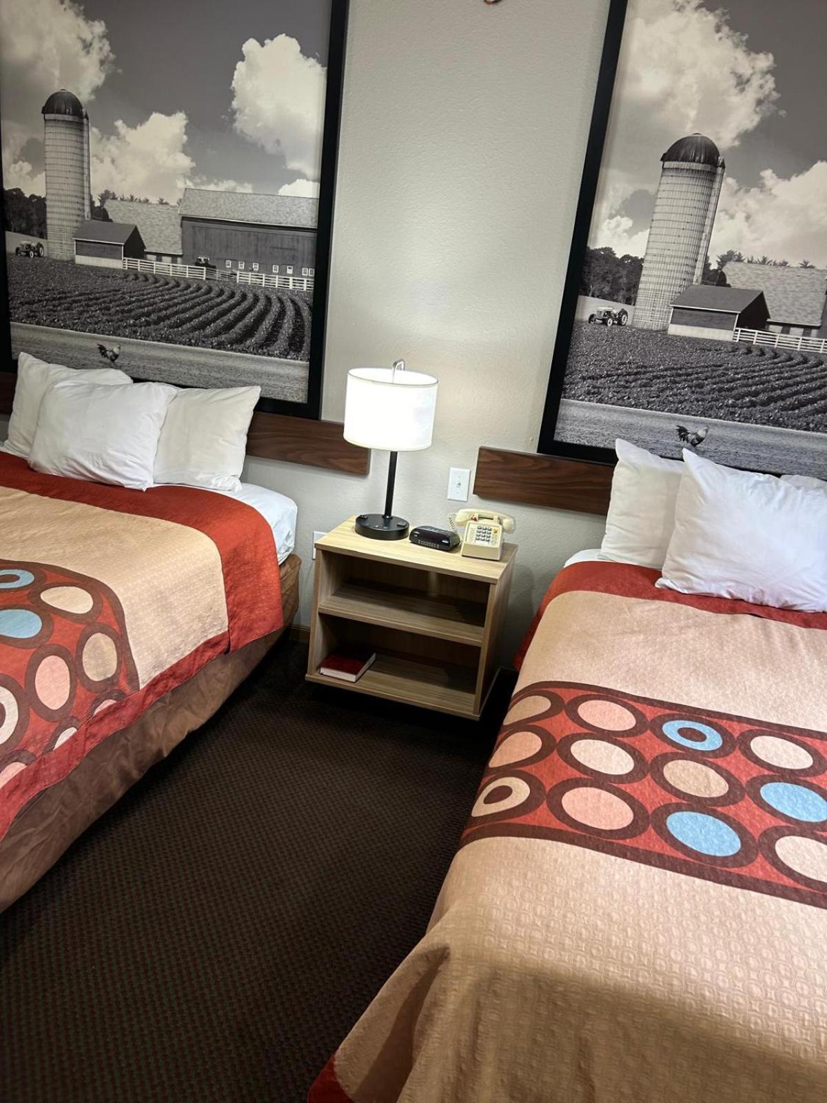 ซูเปอร์ 8 บาย วินด์แฮม แบลร์ Hotel Blair ภายนอก รูปภาพ