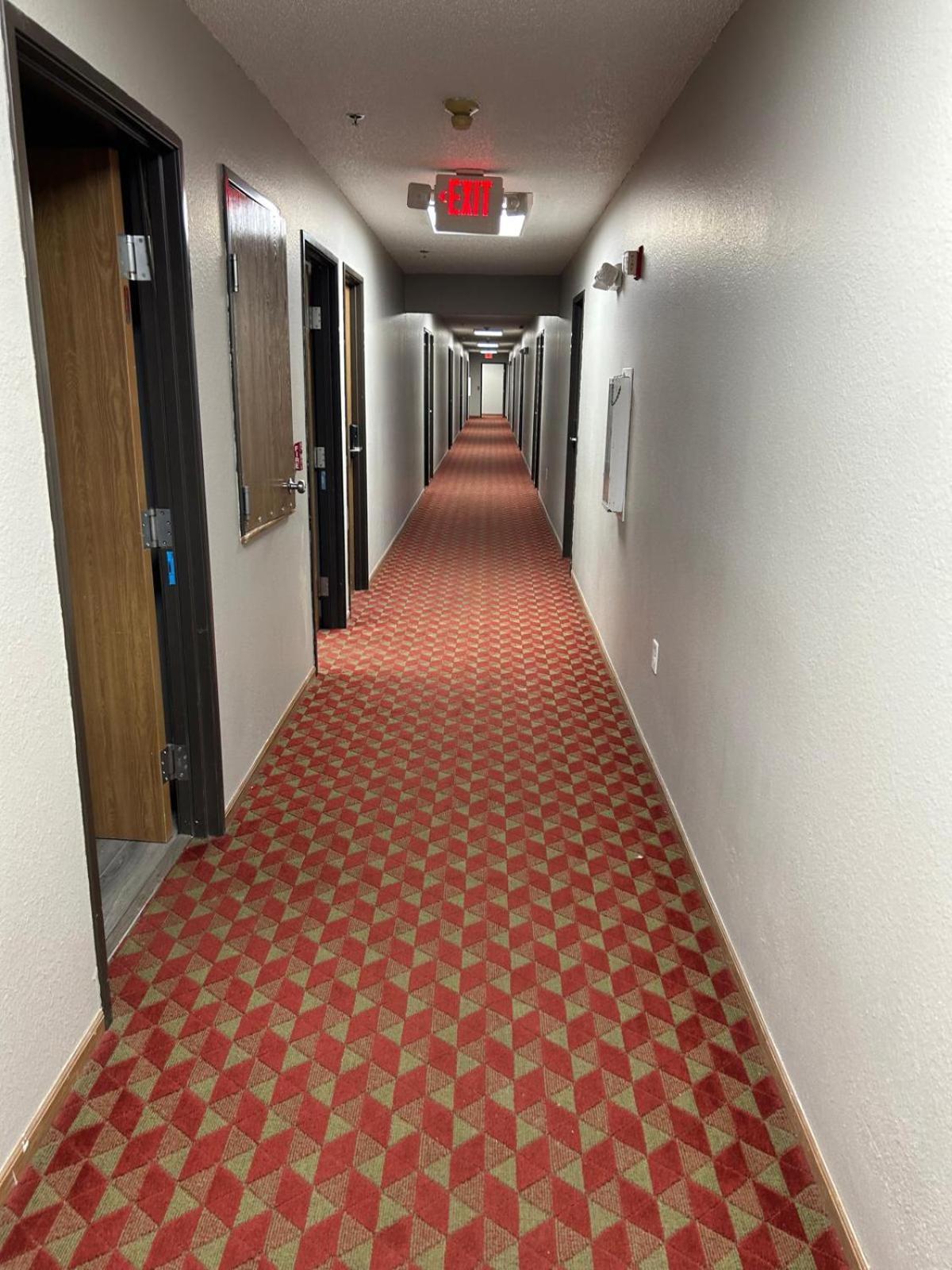 ซูเปอร์ 8 บาย วินด์แฮม แบลร์ Hotel Blair ภายนอก รูปภาพ